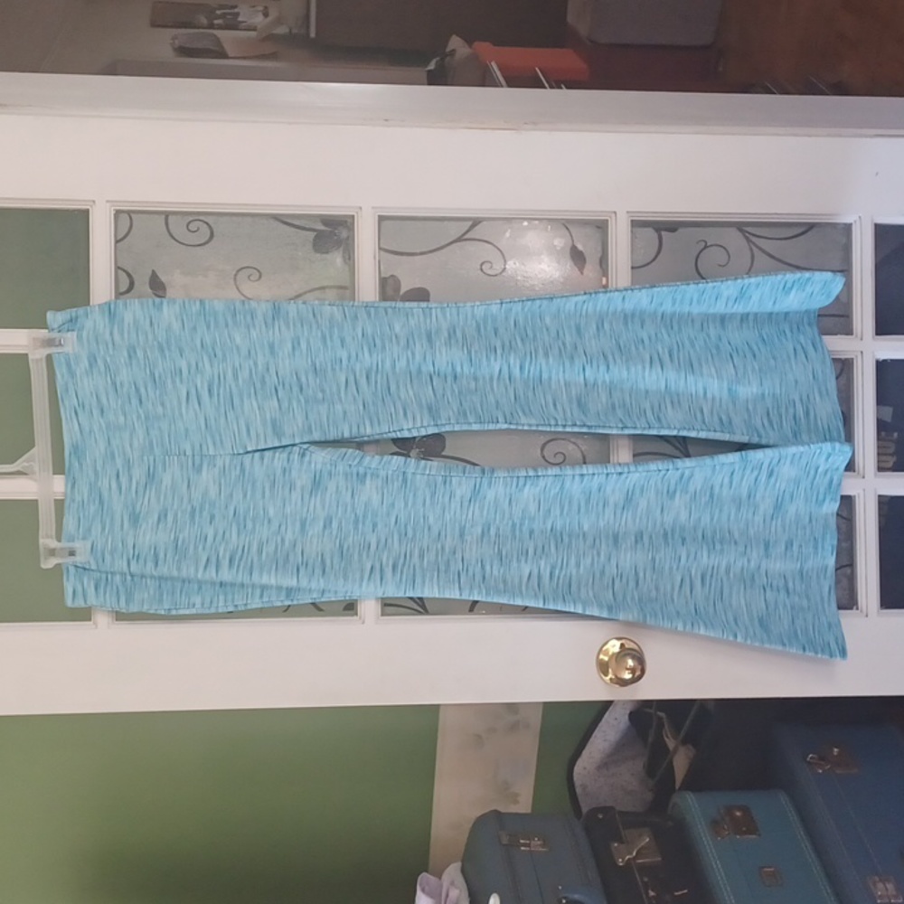 Flare legs stretch pants Jr size xlarge  15-17 no boundaries